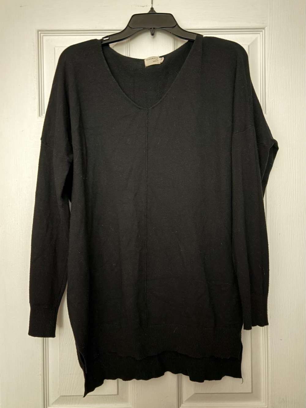 Dreamers Black V-Neck Sweater